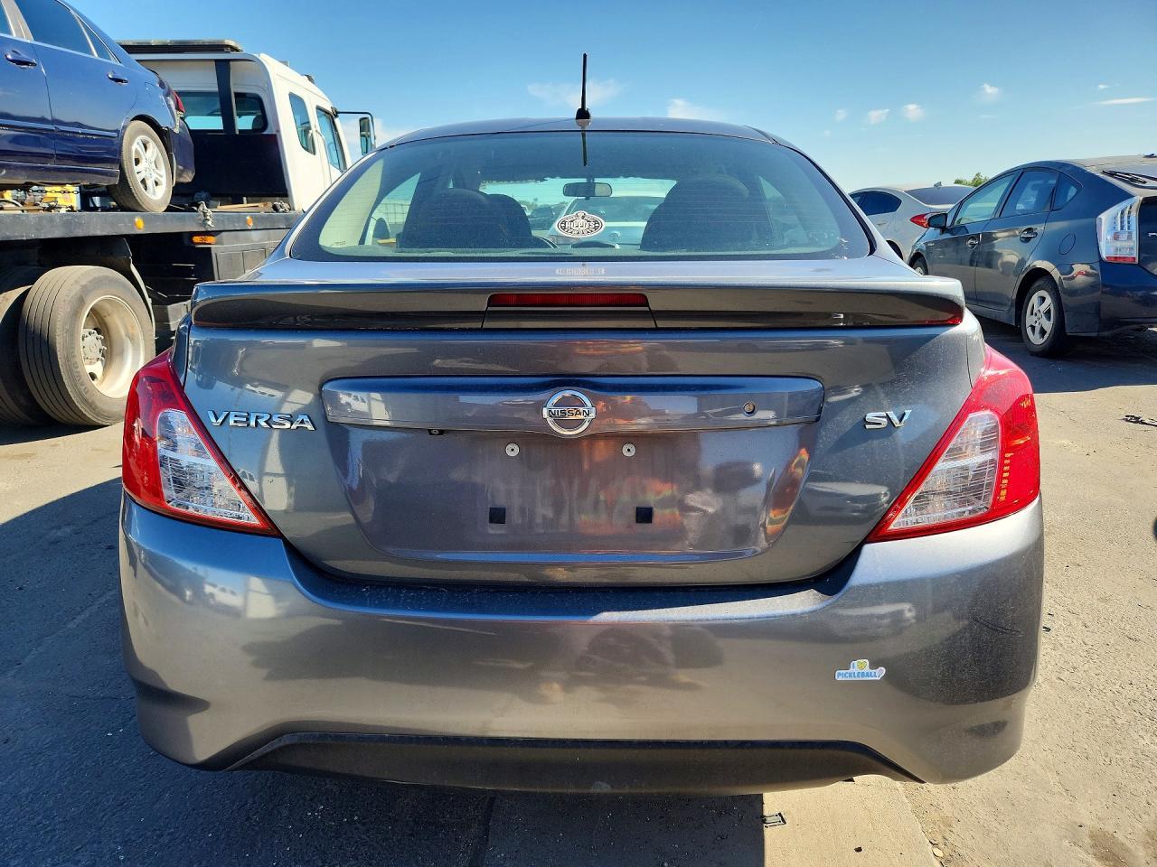 2019 NISSAN VERSA