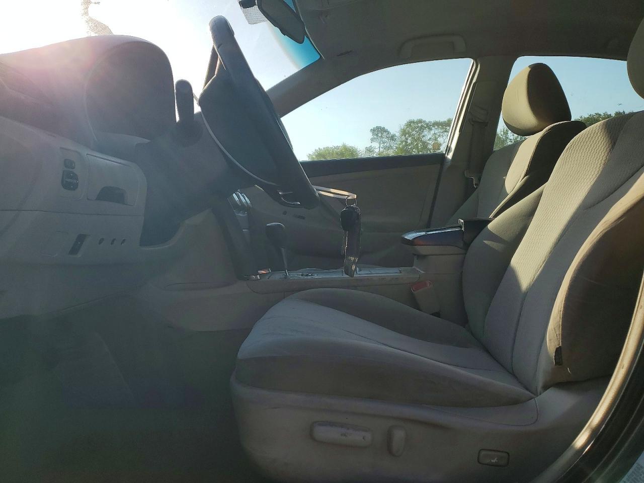 2011 TOYOTA CAMRY