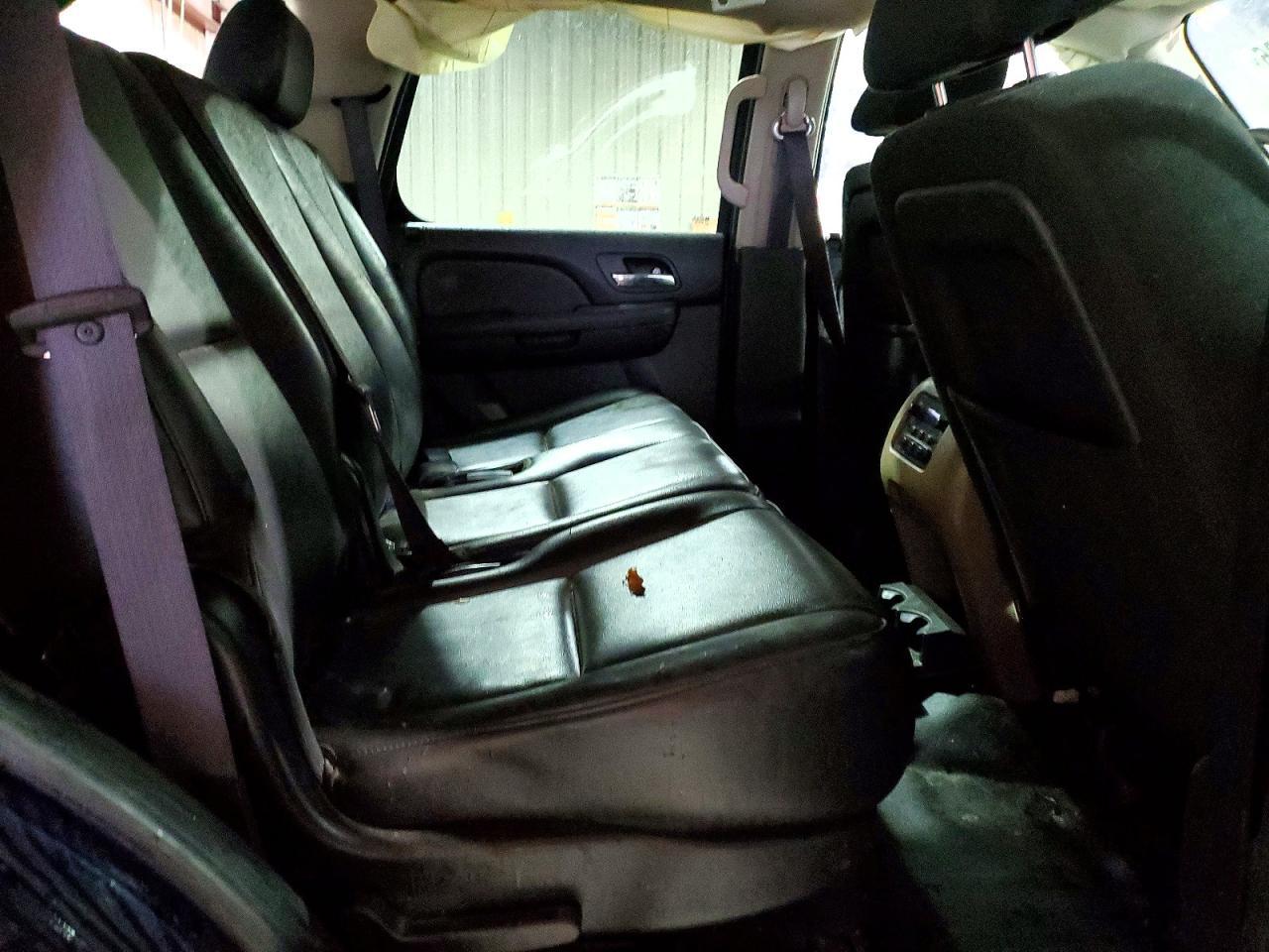 2011 CHEVROLET Tahoe