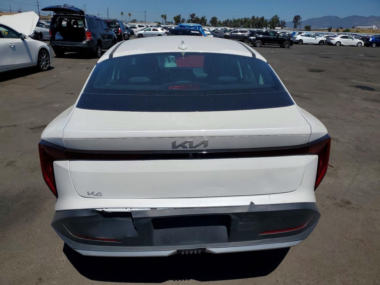 2025 KIA K4