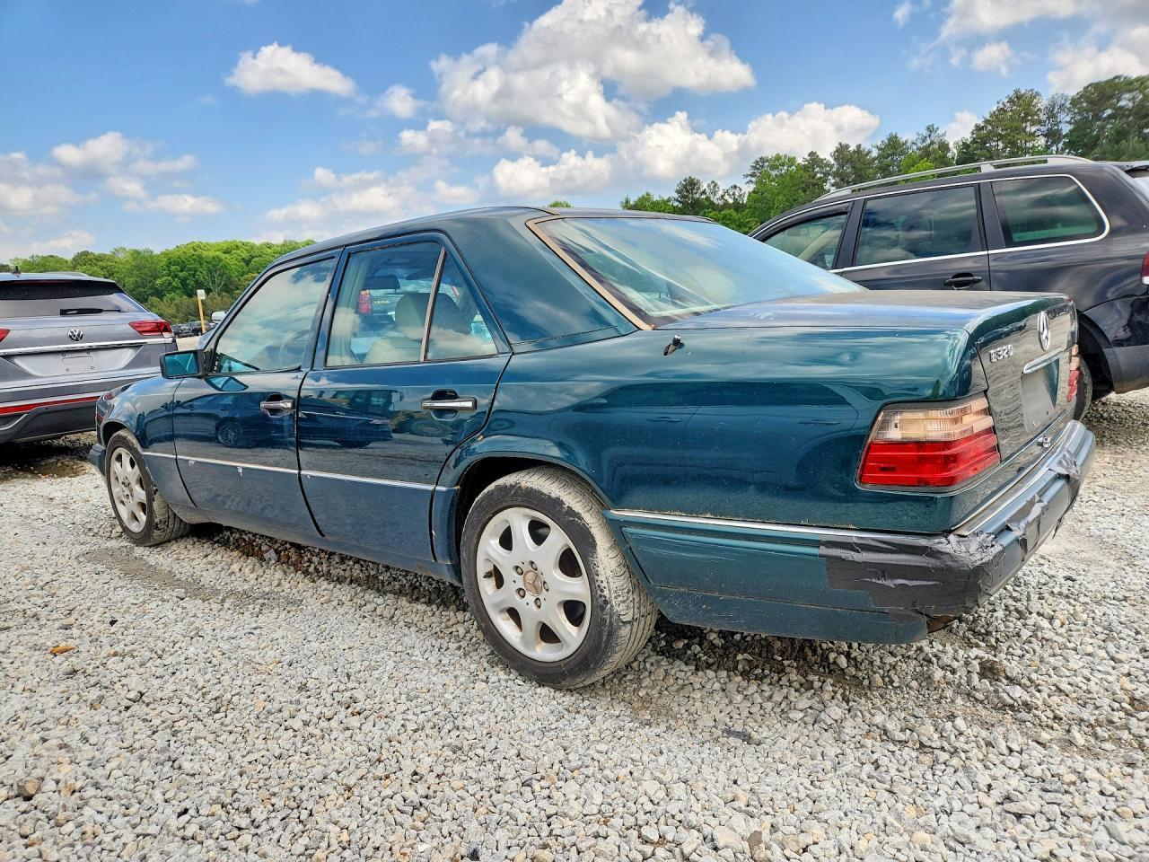 1995 MERCEDES-BENZ E-Class
