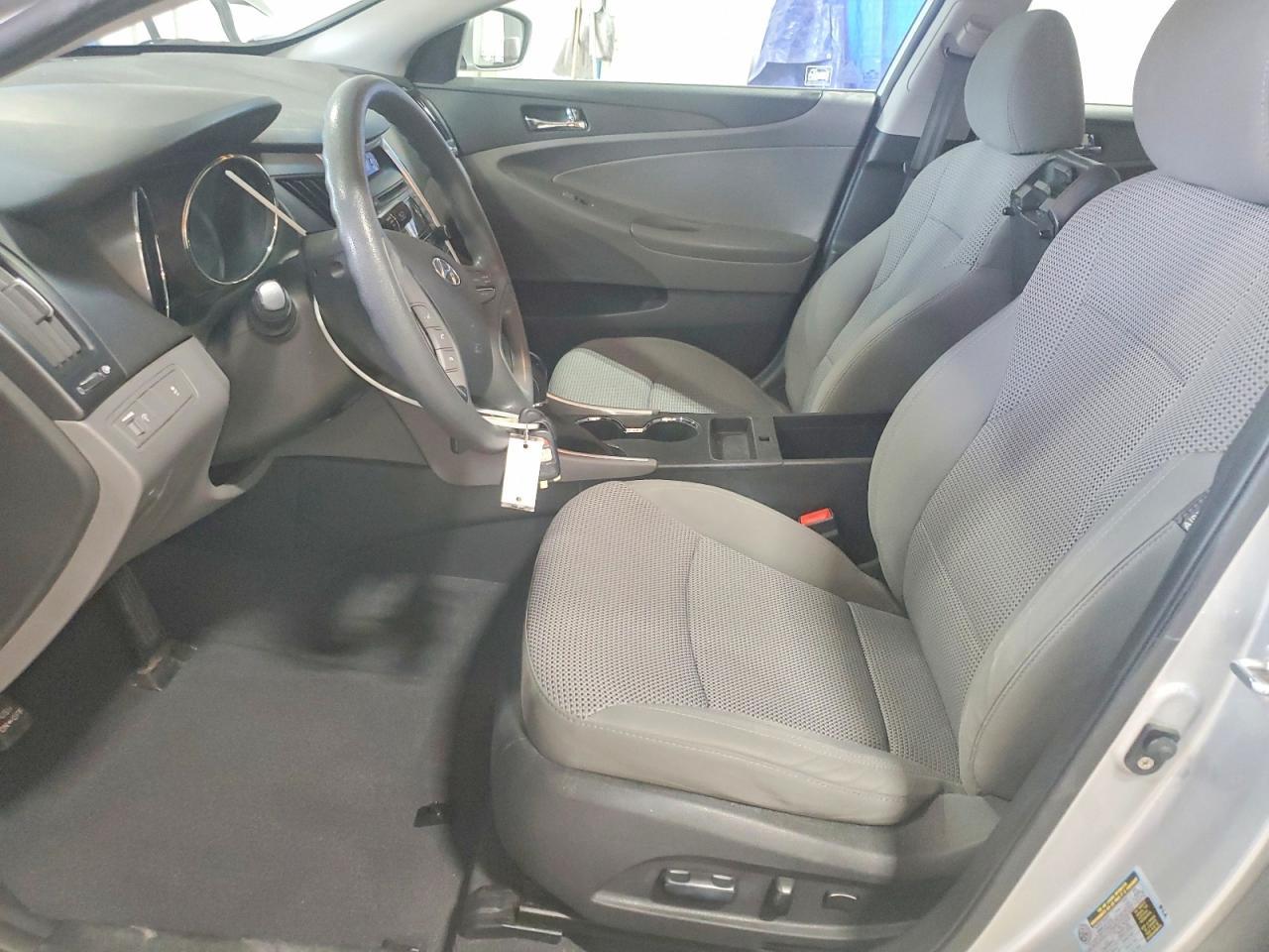 2011 HYUNDAI SONATA
