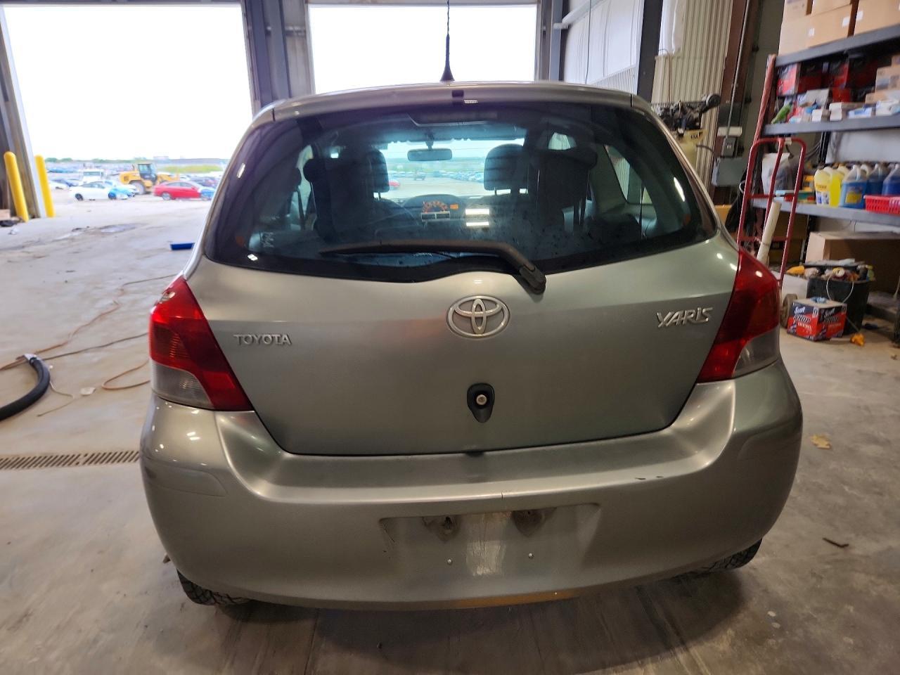 2010 TOYOTA YARIS