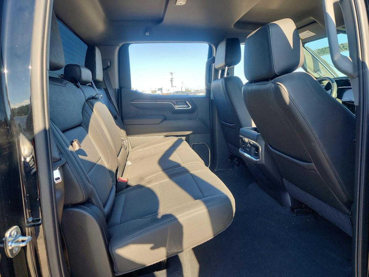 2025 GMC Sierra