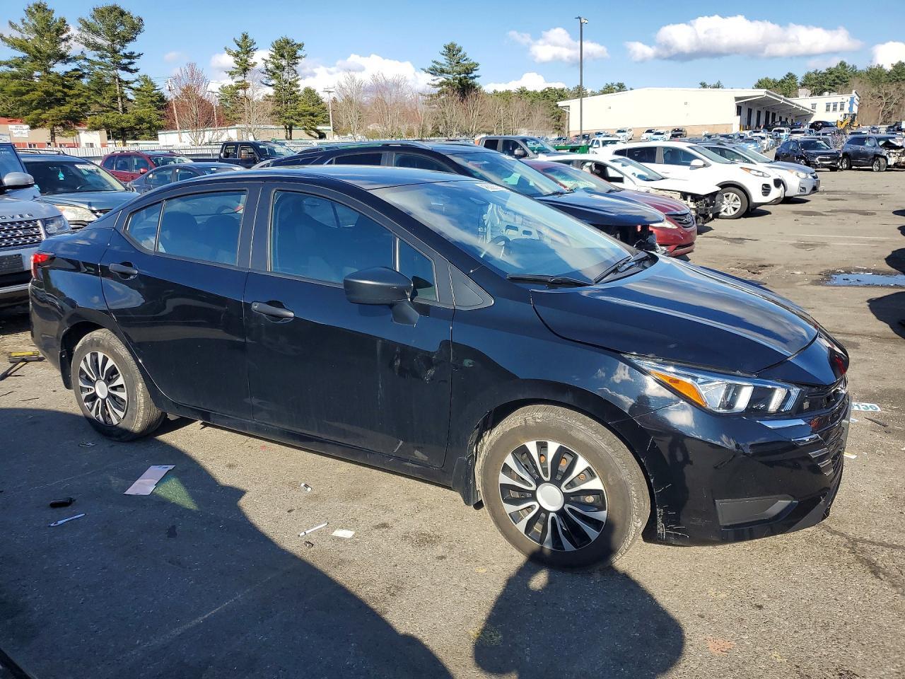 2024 NISSAN VERSA