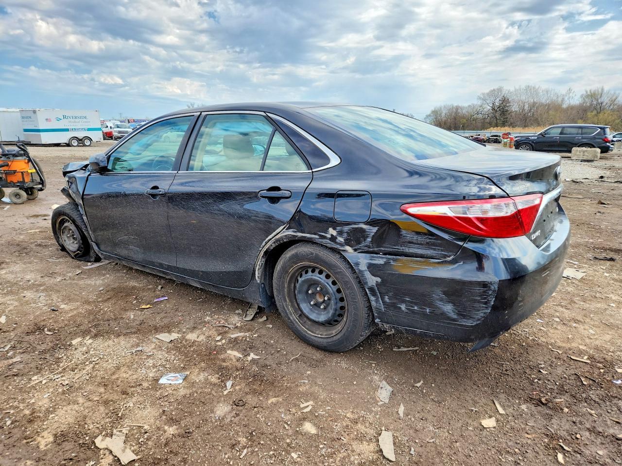 2015 TOYOTA CAMRY