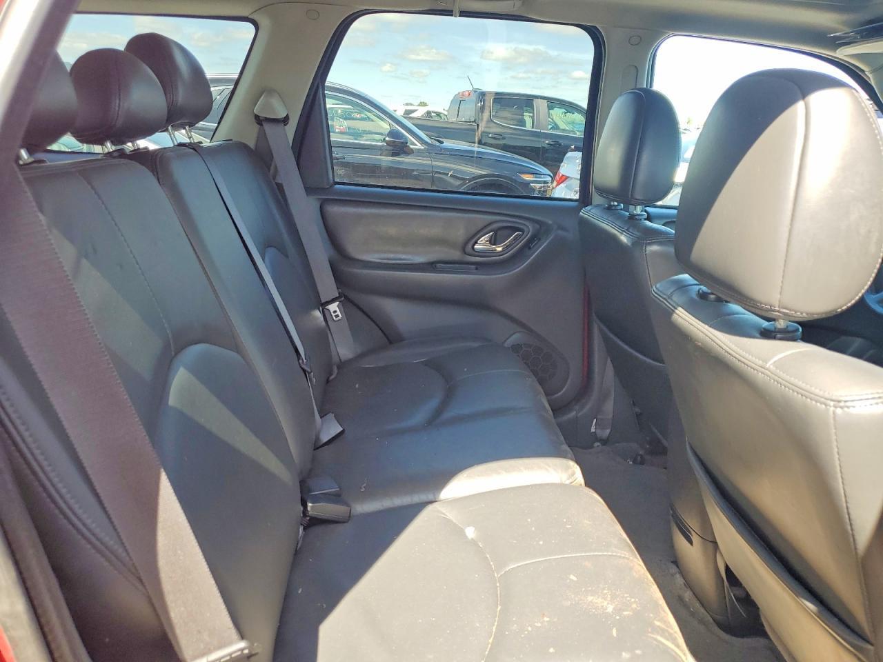 2005 MAZDA Tribute