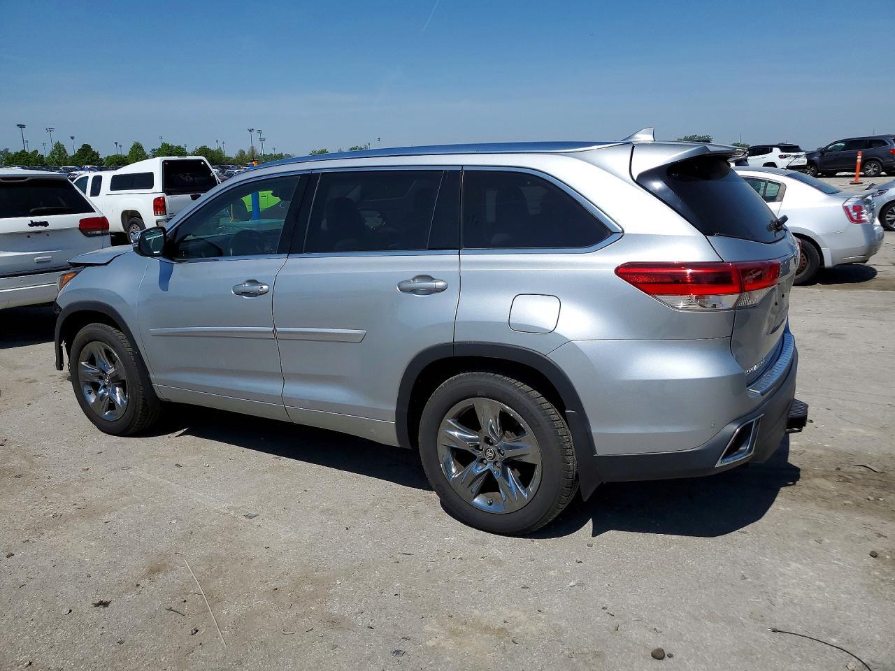 2017 TOYOTA HIGHLANDER