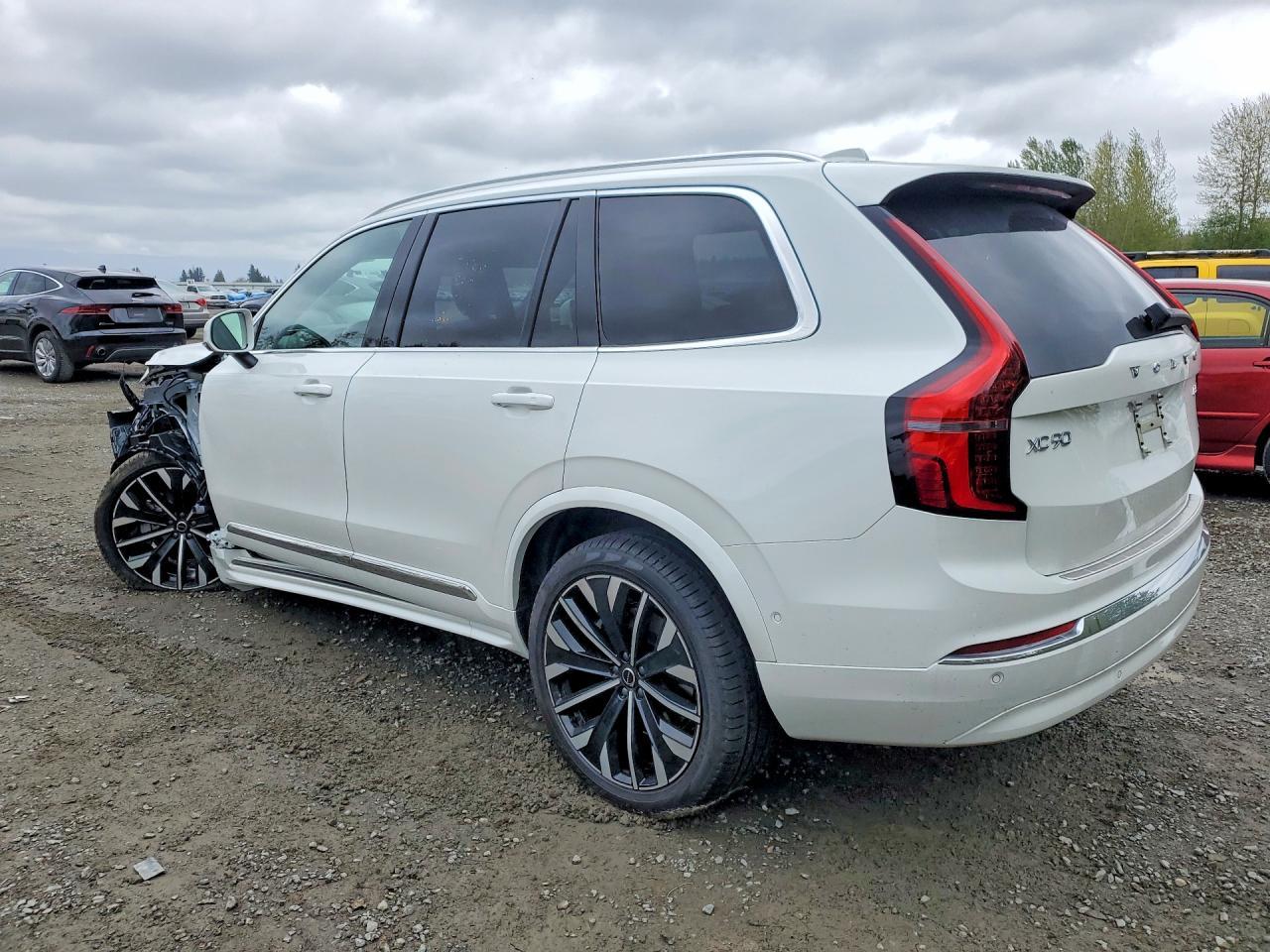 2026 VOLVO XC90