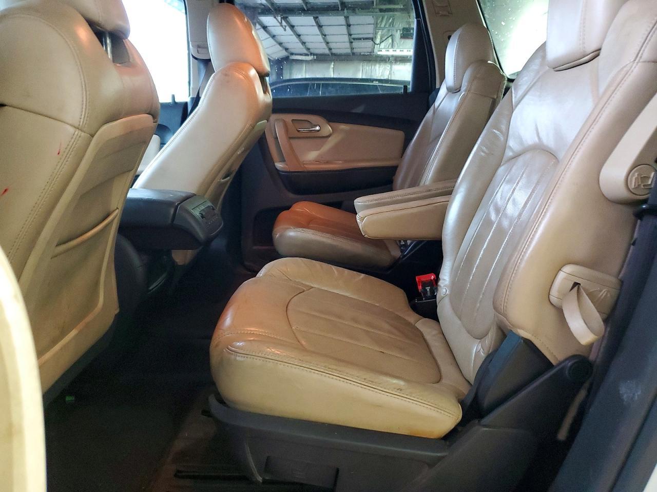 2010 CHEVROLET TRAVERSE