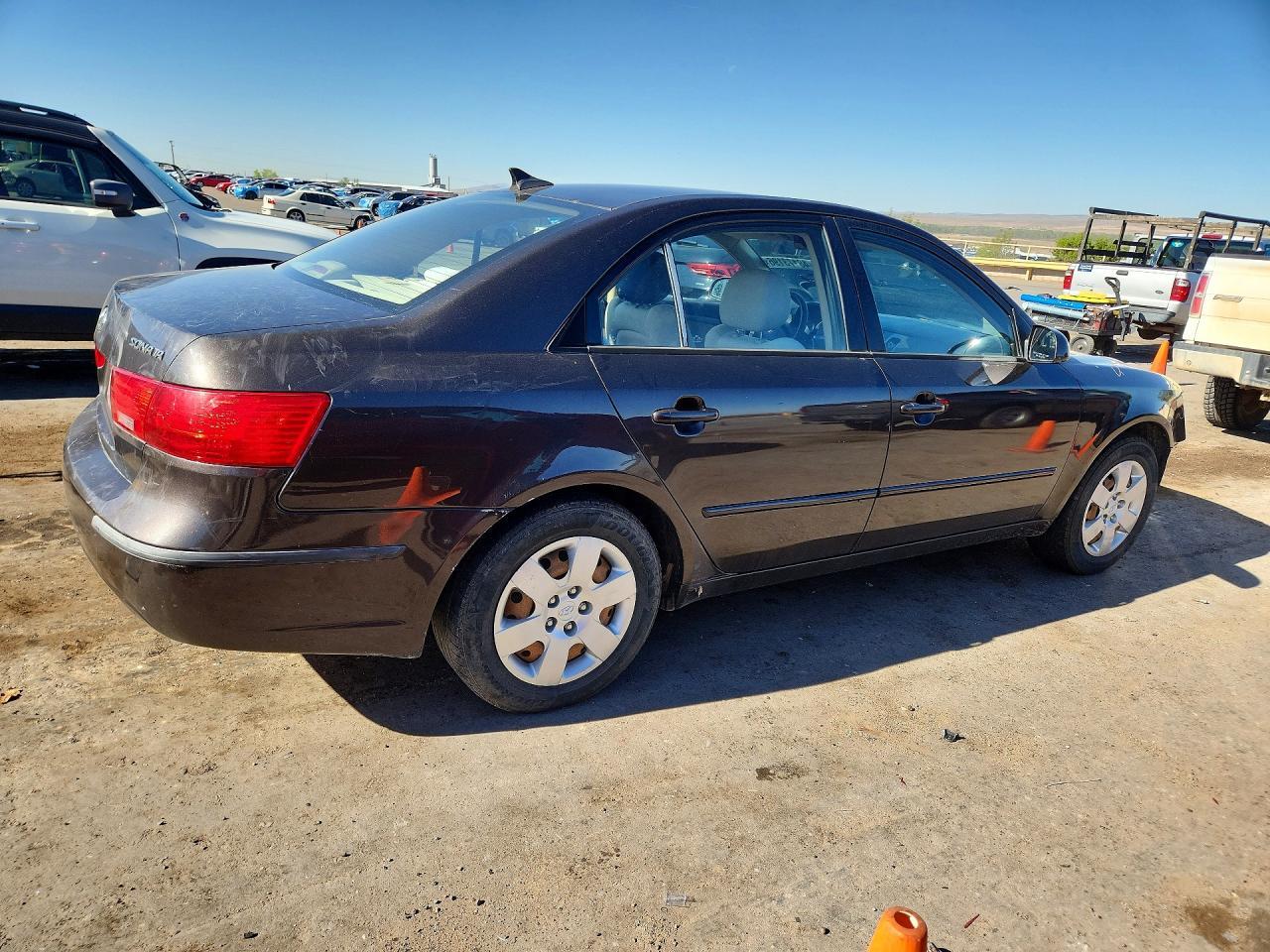 2010 HYUNDAI SONATA