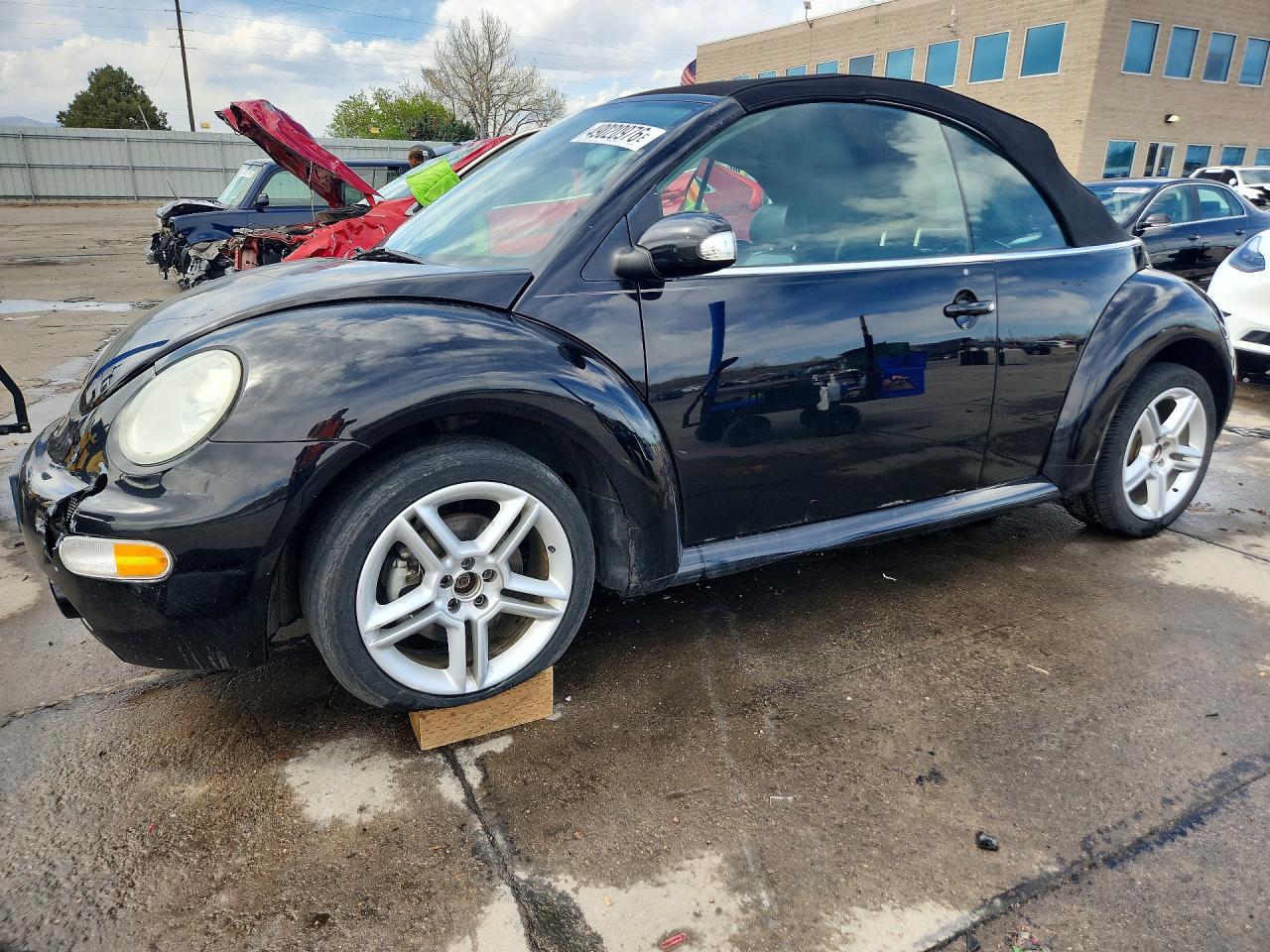 2004 VOLKSWAGEN Beetle