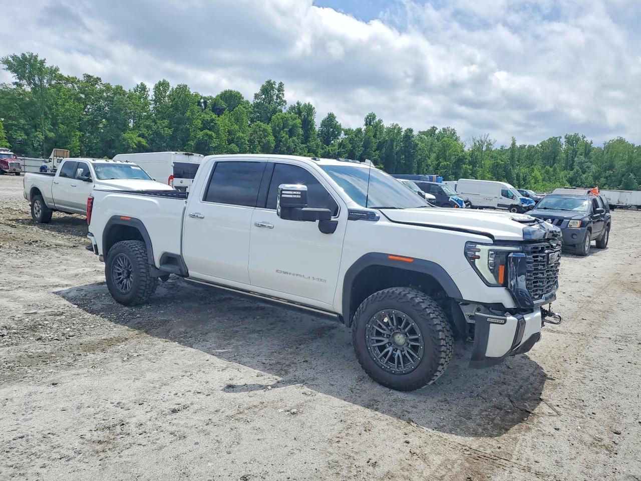 2024 GMC Sierra