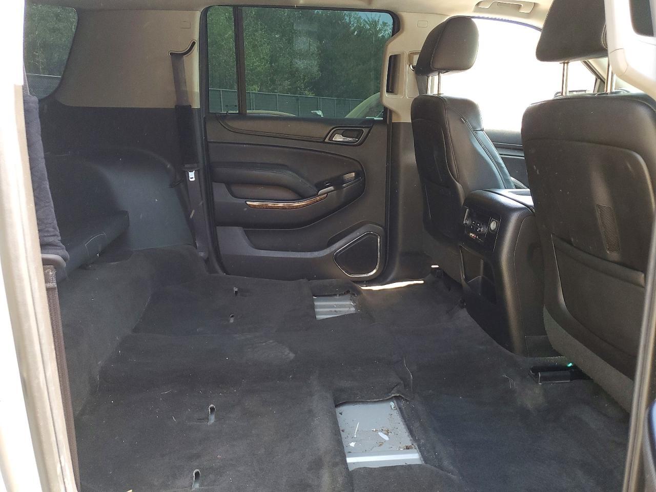 2015 CHEVROLET Suburban