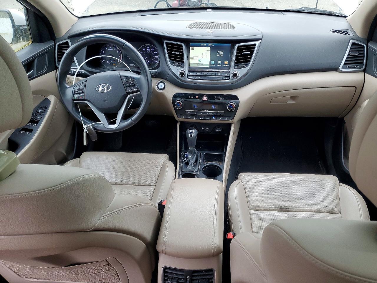 2016 HYUNDAI TUCSON