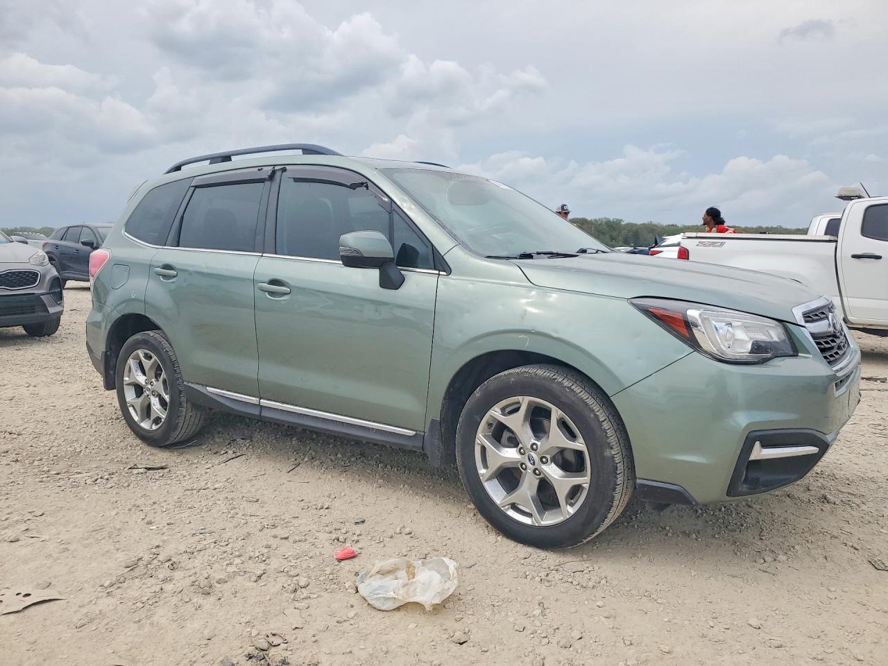 2018 SUBARU FORESTER