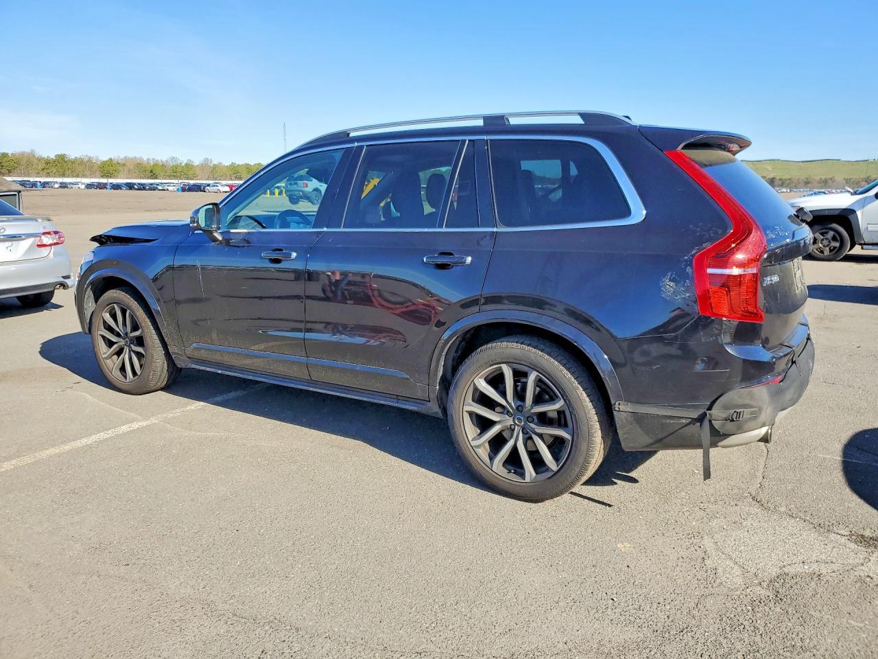 2019 VOLVO XC90