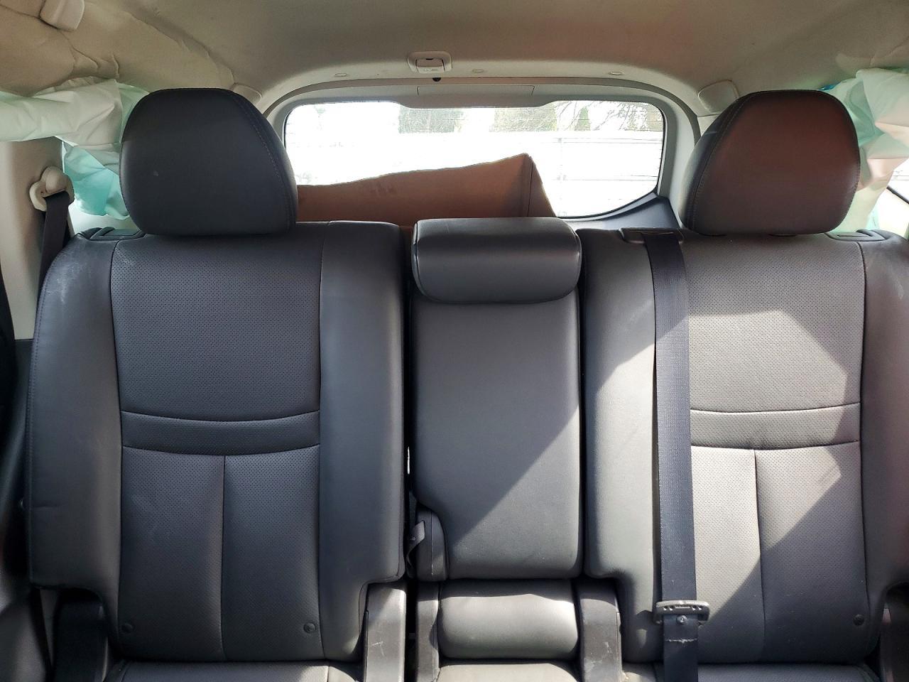2014 NISSAN ROGUE