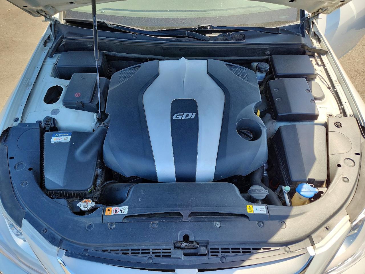 2013 HYUNDAI GENESIS
