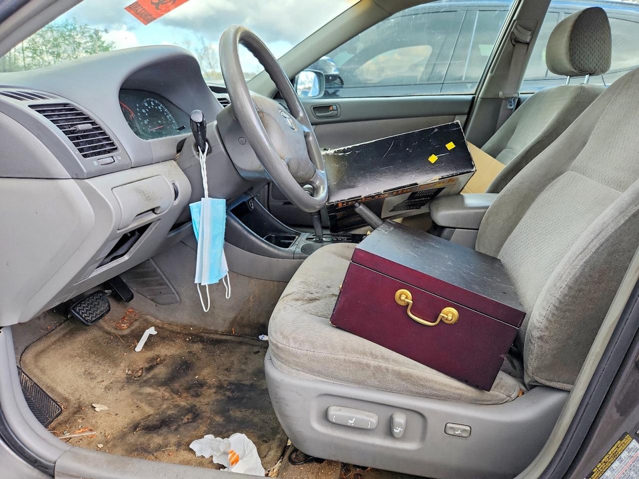 2004 TOYOTA CAMRY