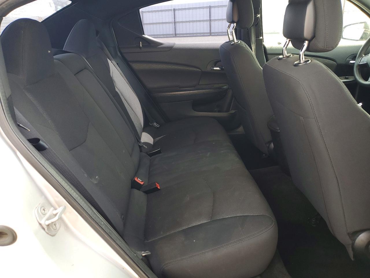 2011 DODGE Avenger
