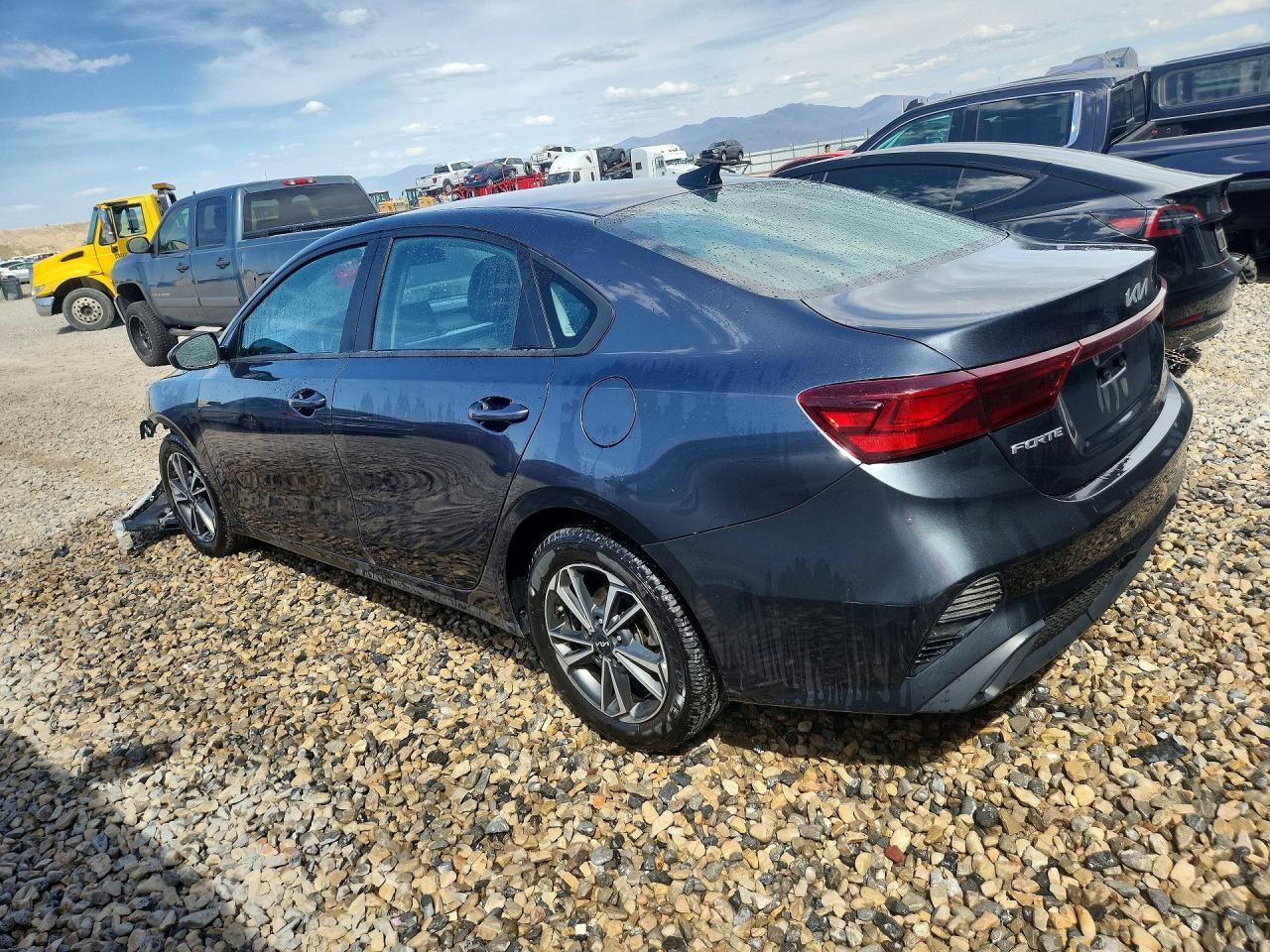 2023 KIA FORTE