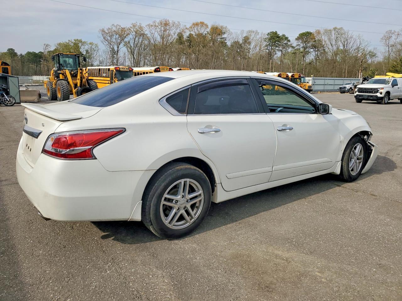 2015 NISSAN ALTIMA