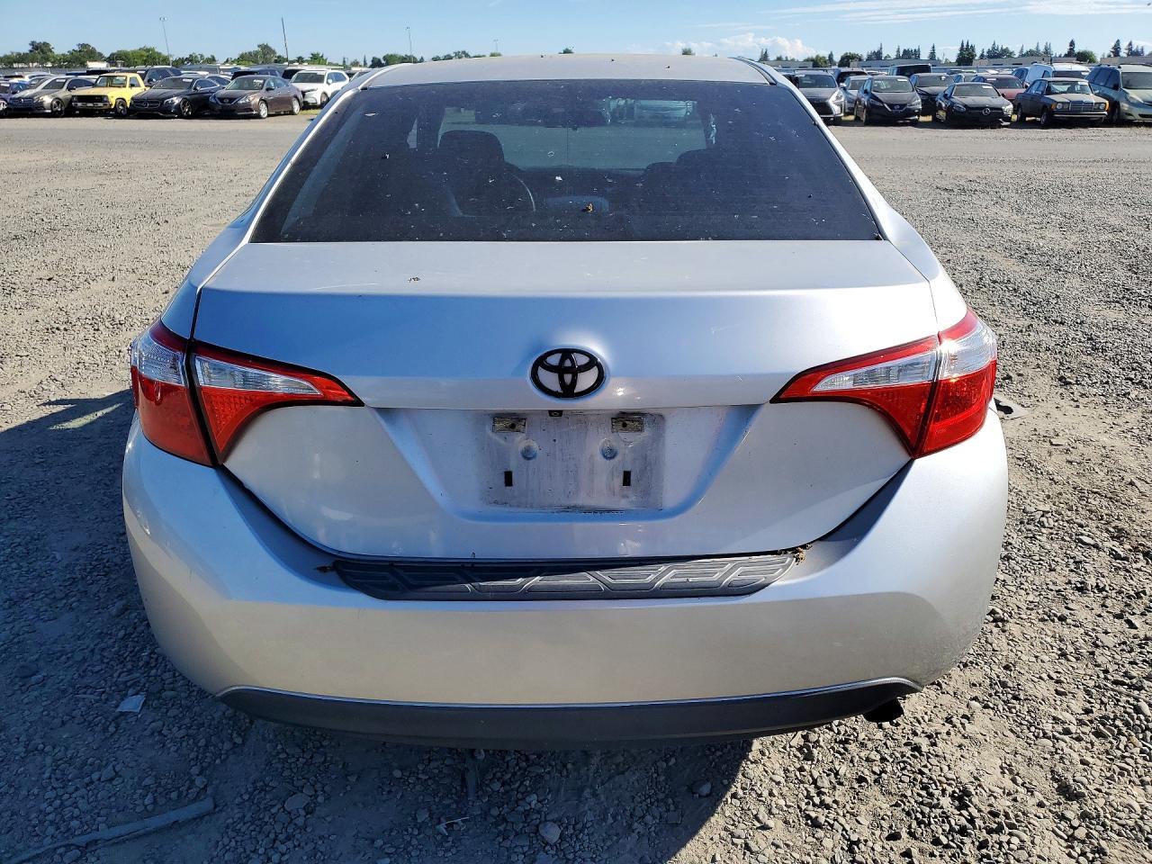 2015 TOYOTA COROLLA