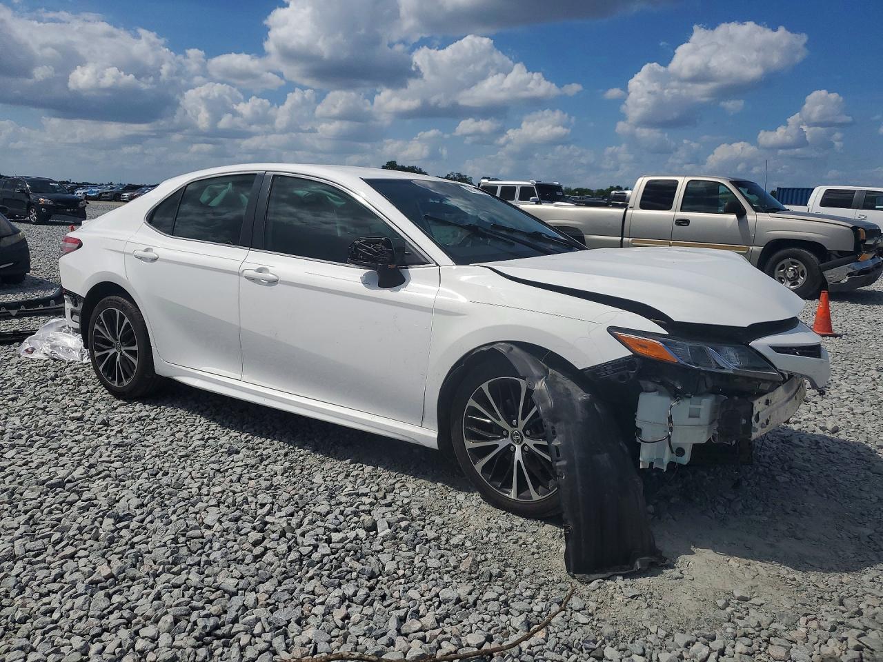 2019 TOYOTA CAMRY