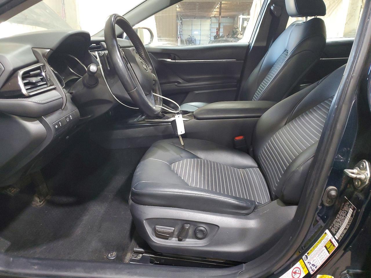 2019 TOYOTA CAMRY