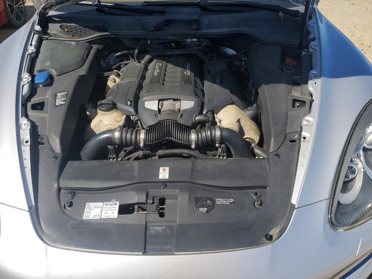 2012 PORSCHE CAYENNE