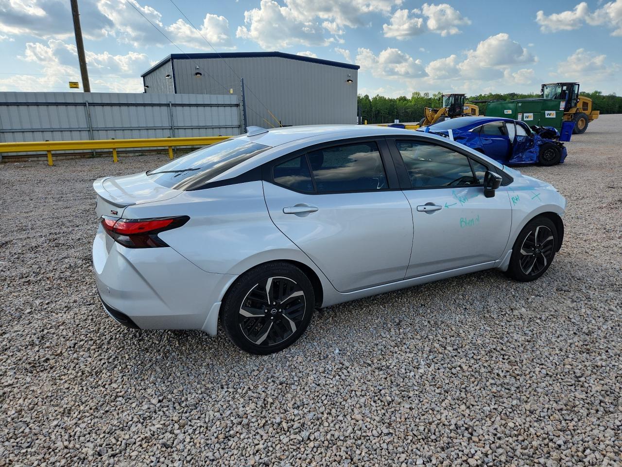 2025 NISSAN VERSA