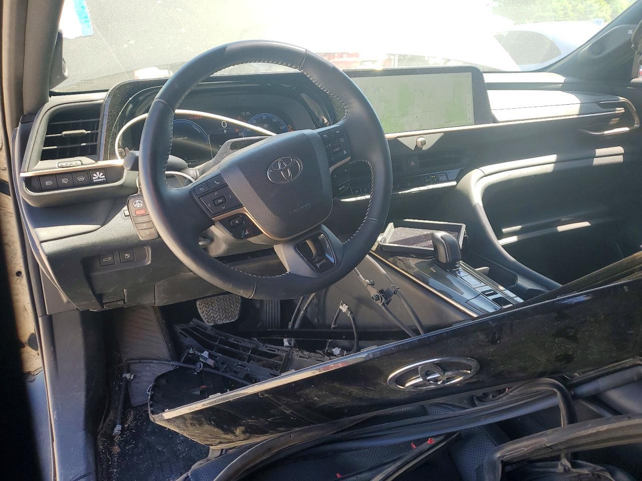 2025 TOYOTA Crown