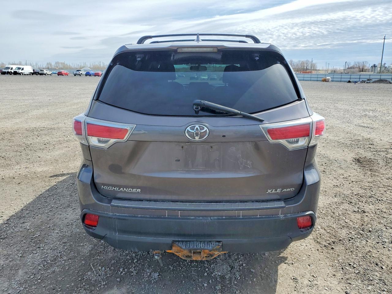 2015 TOYOTA HIGHLANDER
