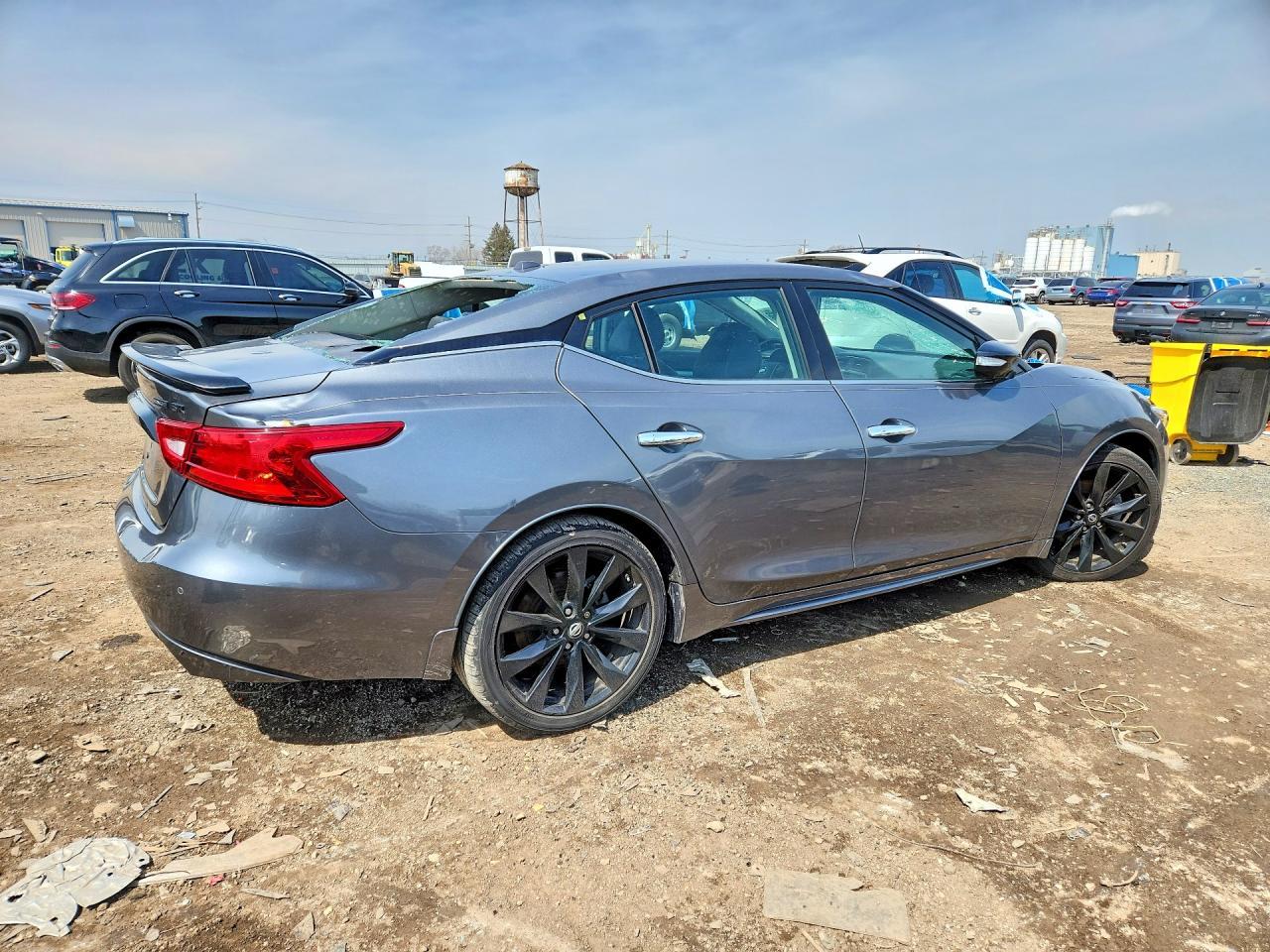 2018 NISSAN Maxima