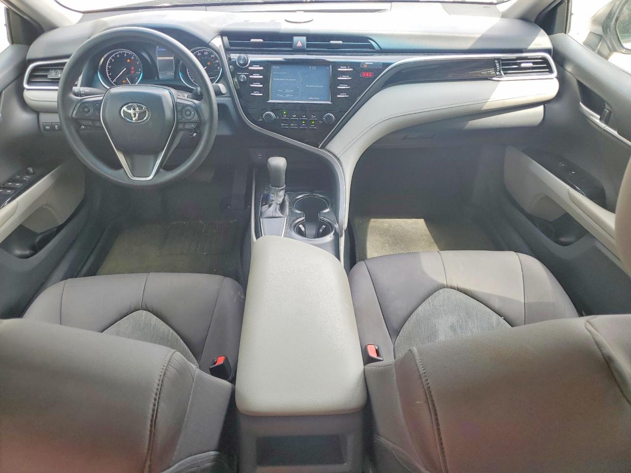 2018 TOYOTA CAMRY
