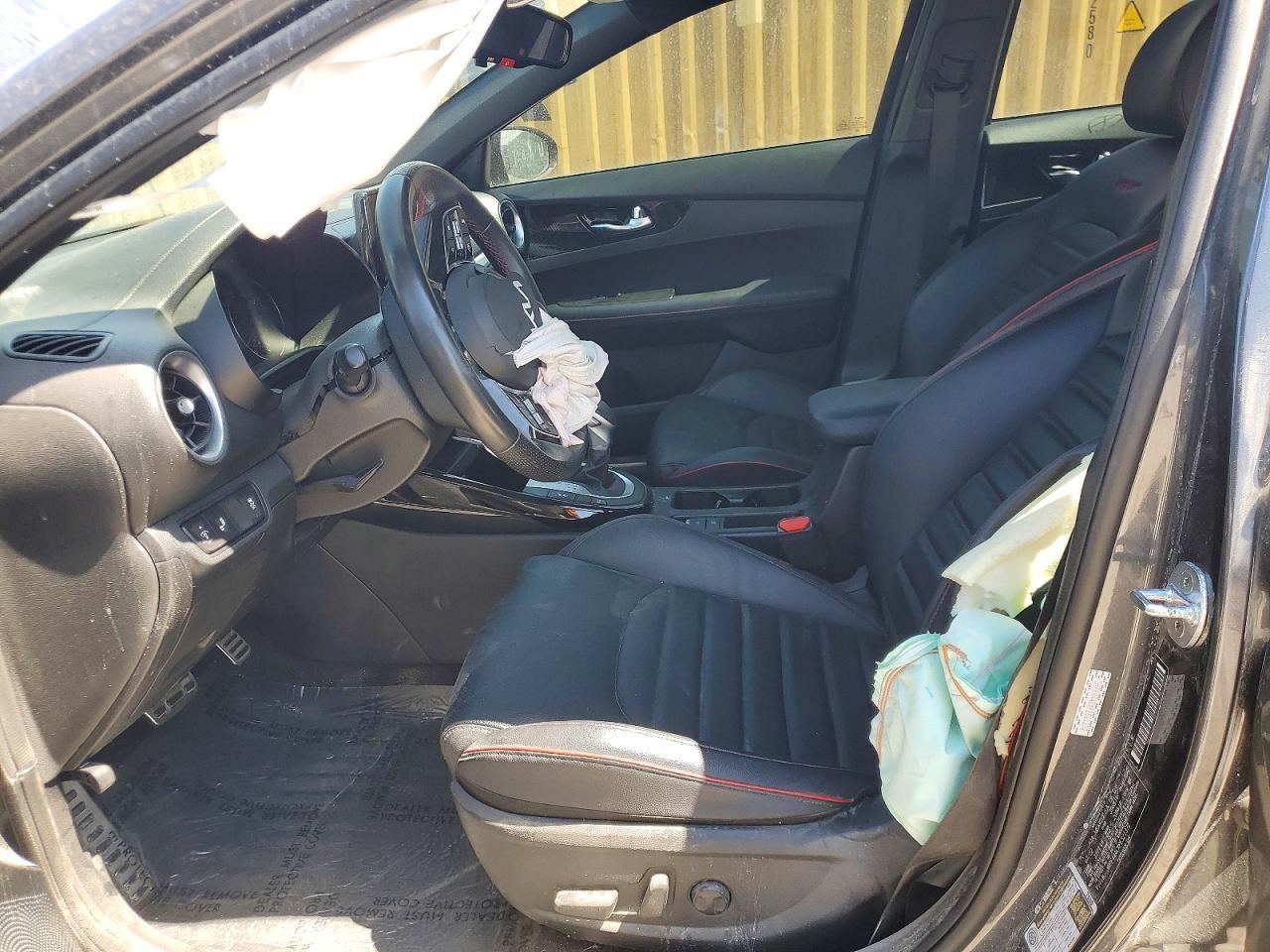 2023 KIA FORTE