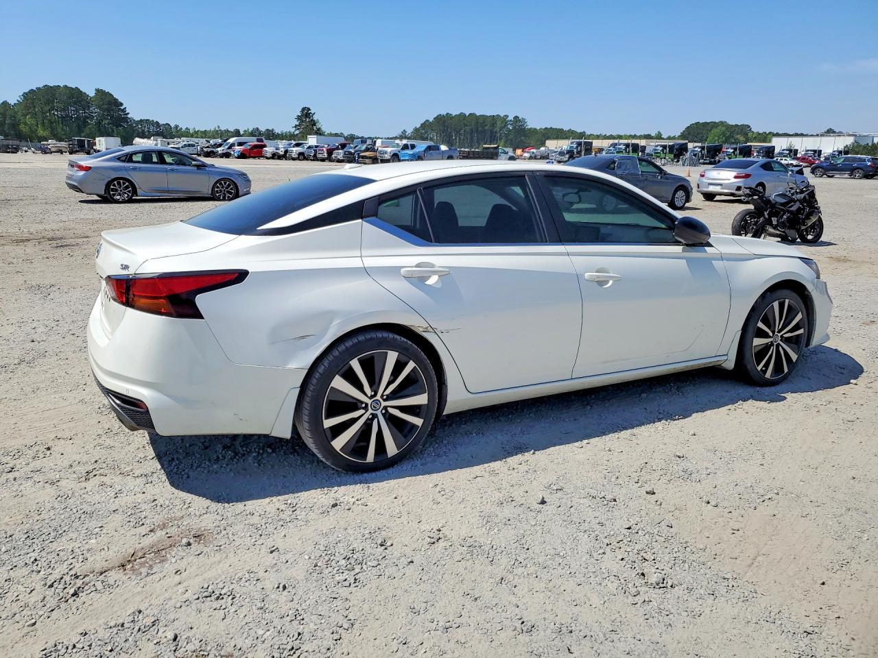 2020 NISSAN ALTIMA