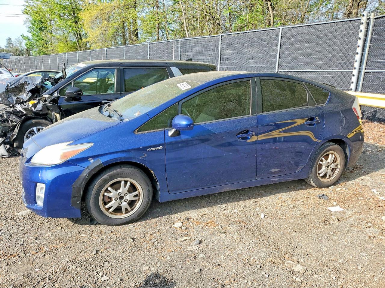 2011 TOYOTA PRIUS