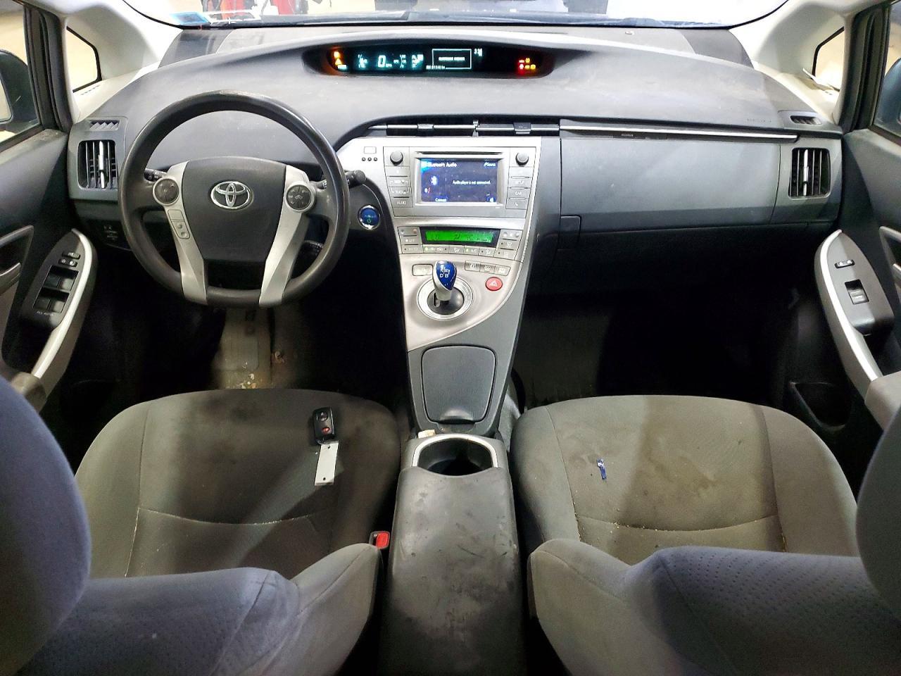 2015 TOYOTA PRIUS