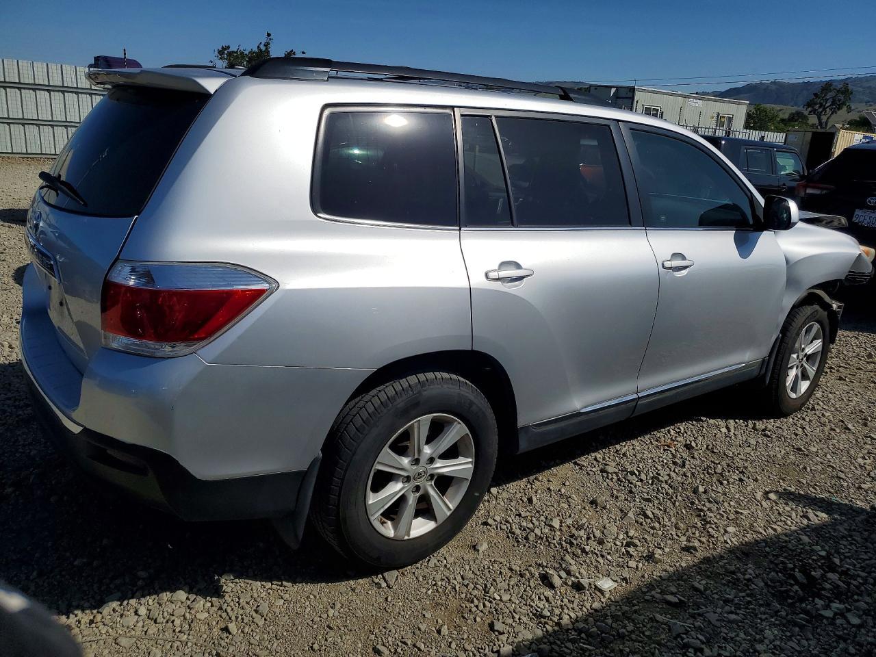 2012 TOYOTA HIGHLANDER