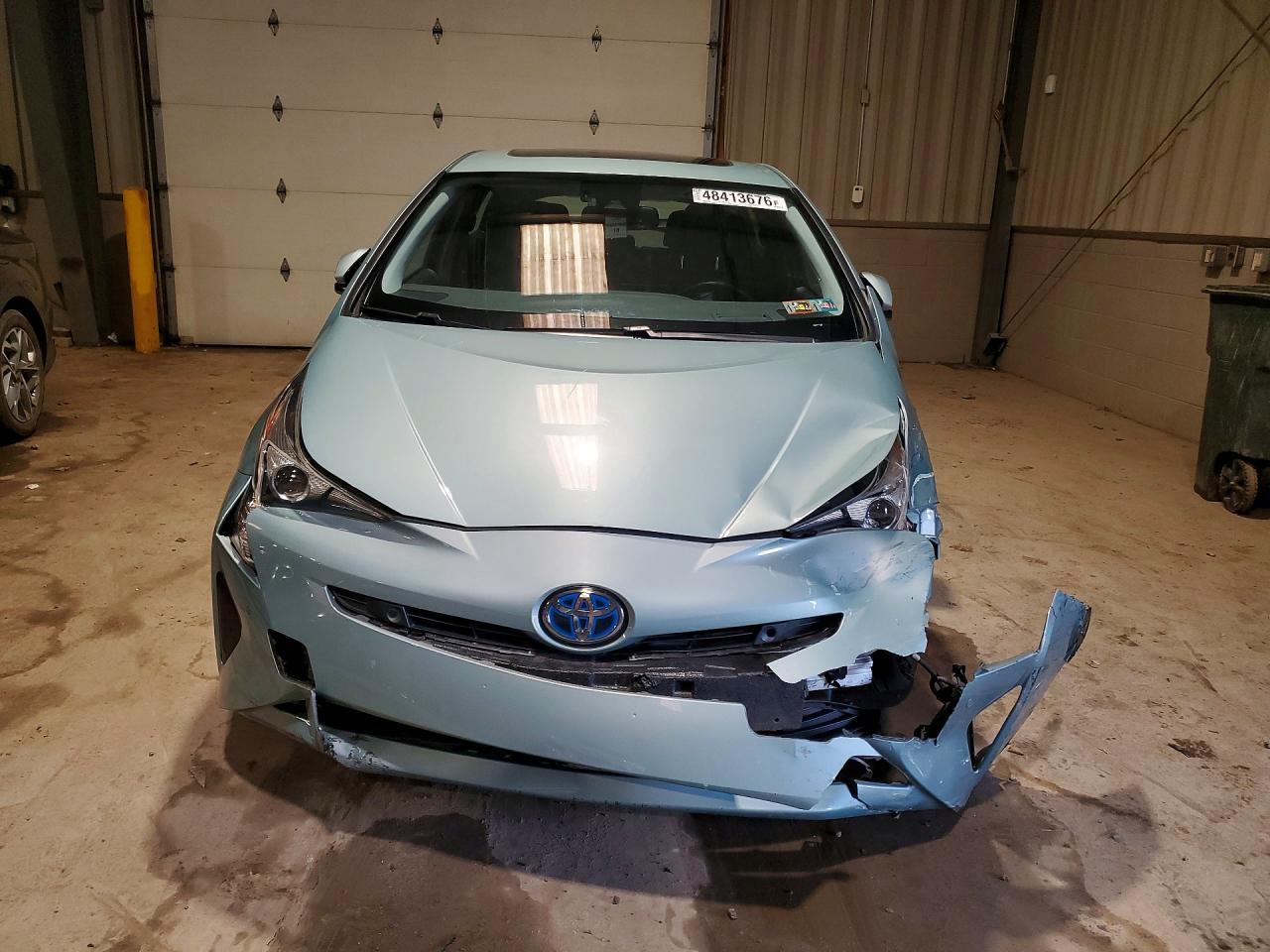 2017 TOYOTA PRIUS