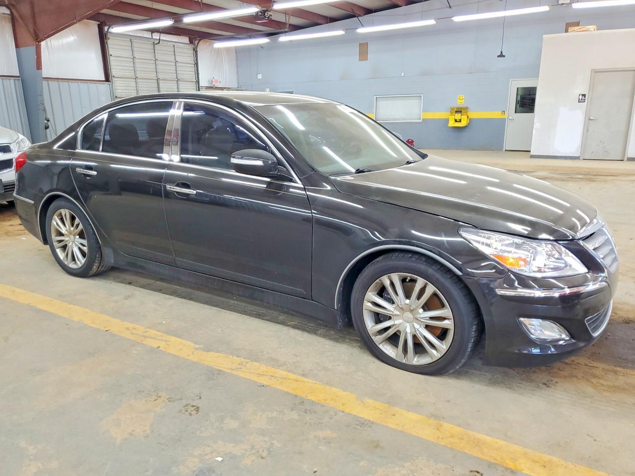 2014 HYUNDAI GENESIS
