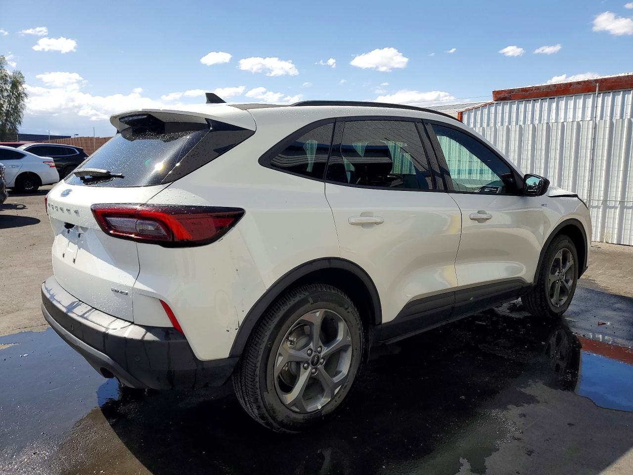 2026 FORD ESCAPE