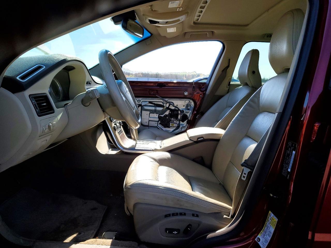 2011 VOLVO XC70