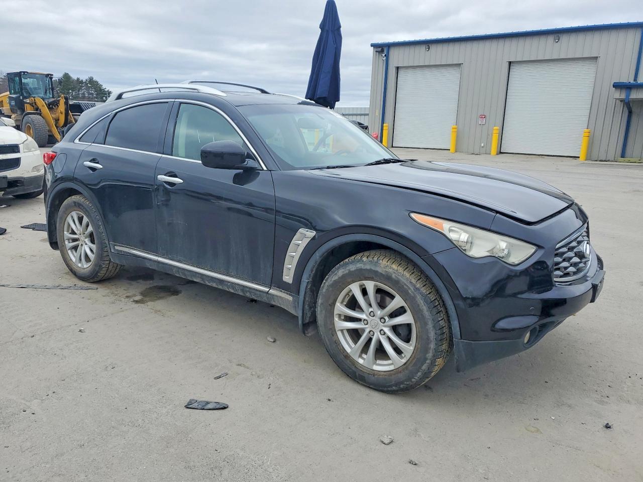 2011 INFINITI FX35