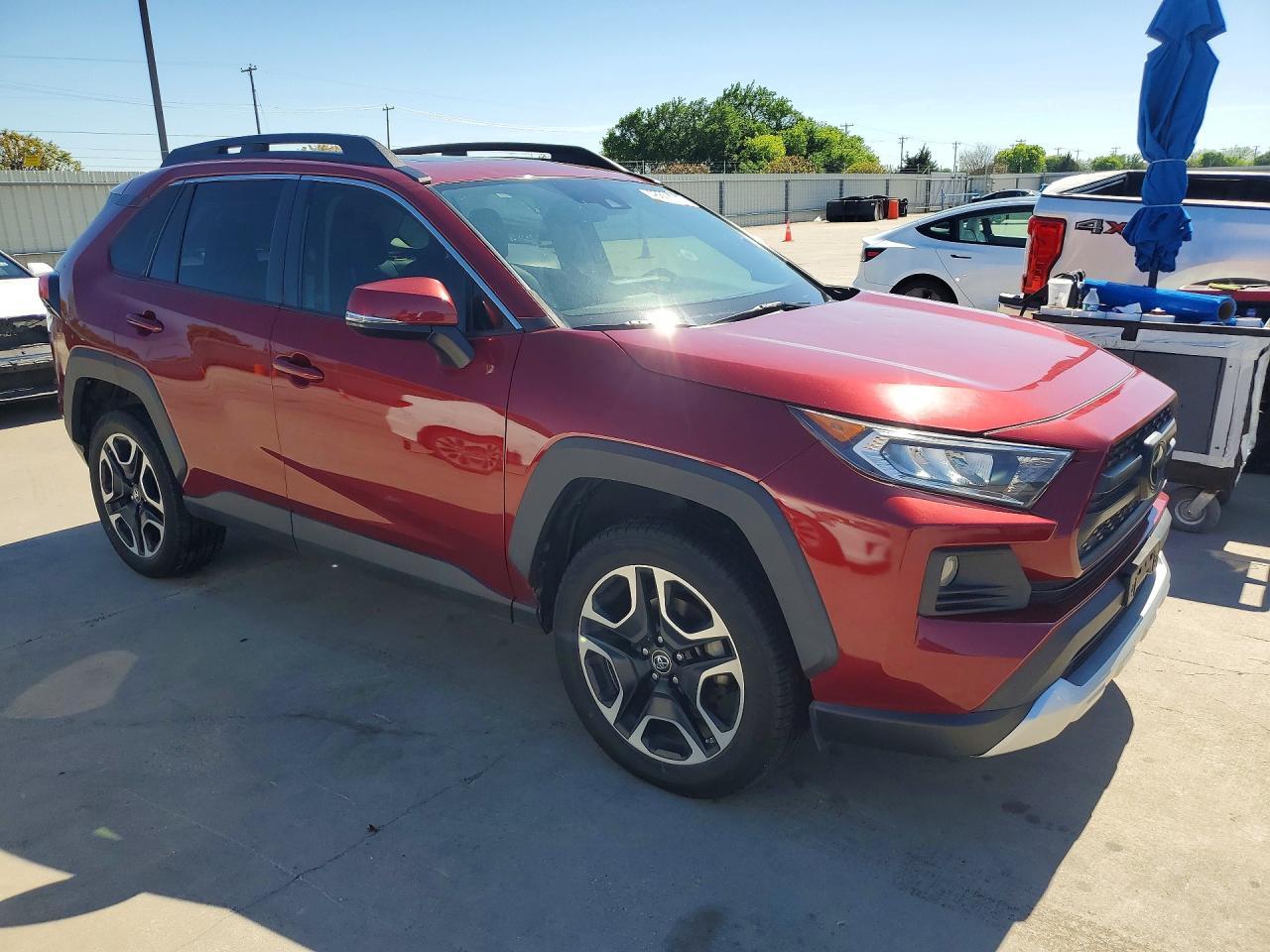 2019 TOYOTA RAV4