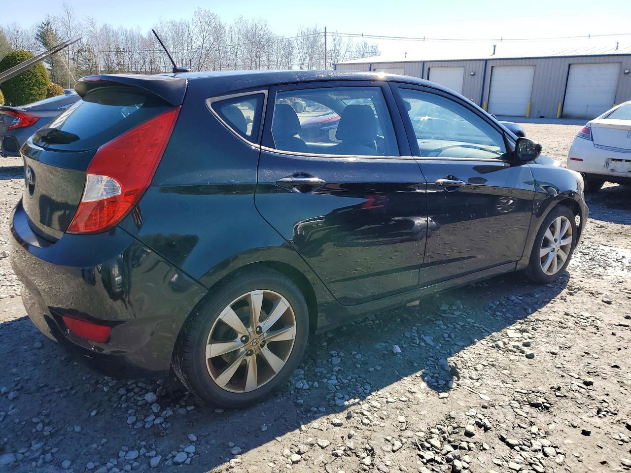 2012 HYUNDAI ACCENT