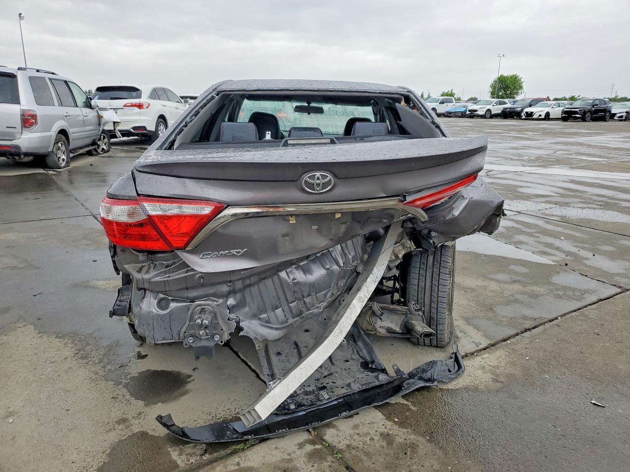 2017 TOYOTA CAMRY