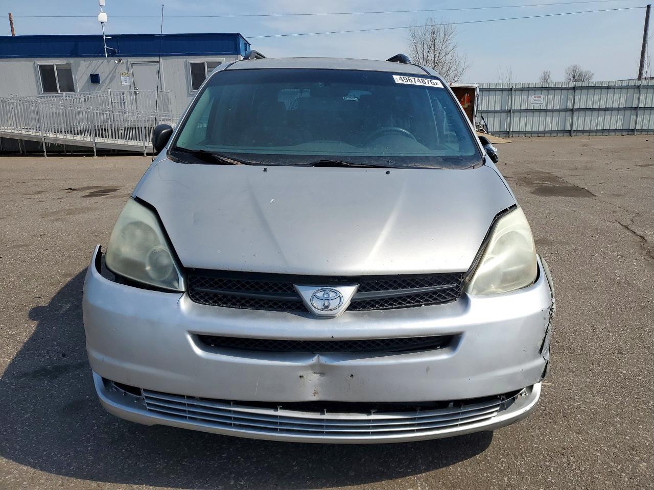 2005 TOYOTA SIENNA